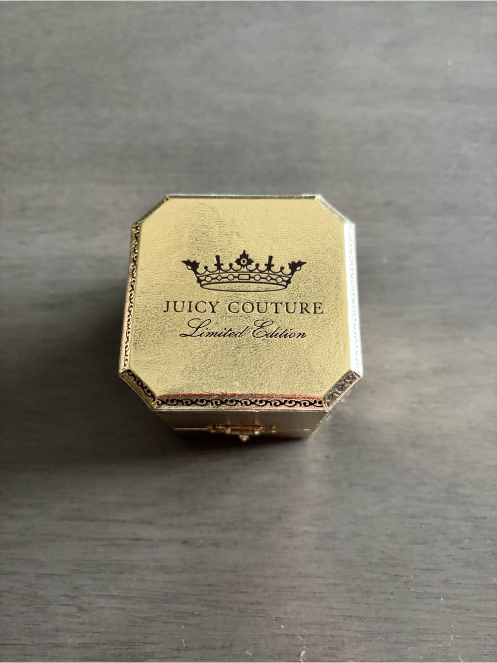 Juicy Couture Limited Edition 2008 Candy Corn Live For Sugar Charm w/ Box - Picture 4 of 5